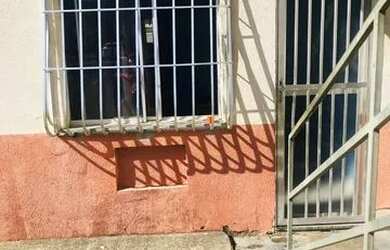 Imagem: O apartamento possui 2 Dormitórios, 1 Banheiro, 2 Vagas na