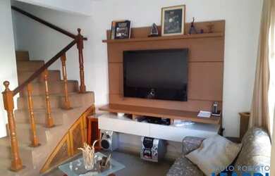 Imagem: A casa em condomínio possui 3 Dormitórios, 3 Banheiros, 2