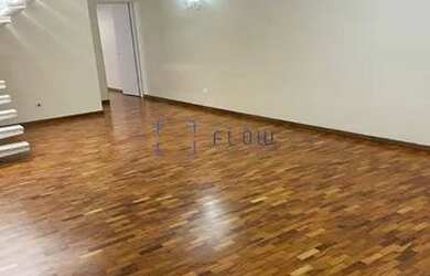 Imagem: A casa possui 3 Dormitórios, 4 Banheiros, 2 Vagas na garagem