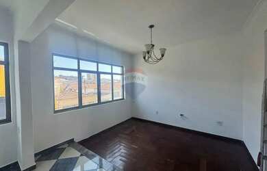 Imagem: A casa possui 3 Dormitórios, 1 Banheiro, 106m² de Área, Churrasqueira