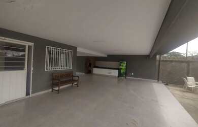 Imagem: A chácara possui 500m² de Área e está localizado em Grande