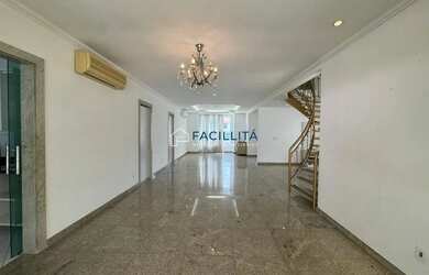 Imagem: A casa em condomínio possui 4 Dormitórios, 5 Banheiros, 4