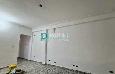 Imagem: A casa possui 4 Dormitórios, 4 Banheiros, 1 Vaga na garagem