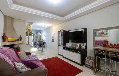 Imagem 4: Casa em Hípica. Churrasqueira, Lareira, 1 Vaga na garageme3 Dormitórios