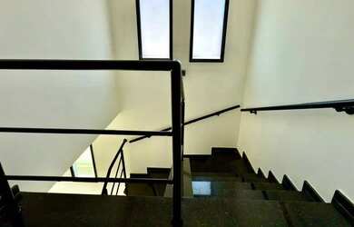 Imagem 7: Sobrado Moderno à Venda no Jardim Maristela Atibaia/SP