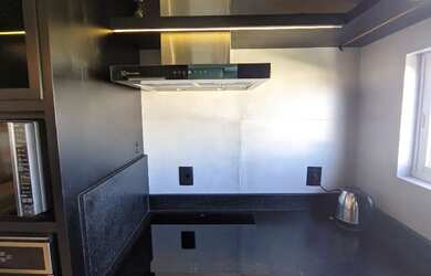 Imagem 2: Apartamento com área externa