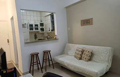 Imagem: O apartamento possui 1 Dormitório, 1 Banheiro, 38m² de Área