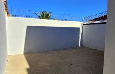 Imagem 5: Bairro Santo Inácio. Casa com 3 quartos, sendo uma suíte. Quintal amplo