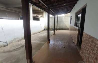 Imagem: A casa possui 2 Dormitórios, 1 Banheiro e 80m² de Área e