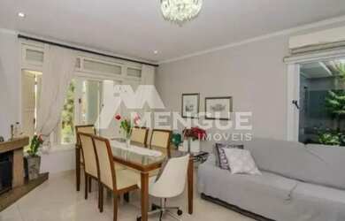 Imagem 2: Aluga-se Casa residencial com 3 dormitórios sendo 2 suítes e conta com 3 vagas de garagem