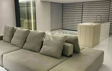 Imagem: O apartamento possui 4 Dormitórios, 5 Banheiros, 2 Vagas na