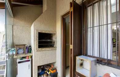 Imagem 12: Casa em Hípica. Churrasqueira, Lareira, 1 Vaga na garageme3 Dormitórios