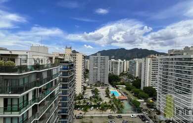 Imagem: O apartamento possui 3 Dormitórios, 3 Banheiros, 3 Vagas na