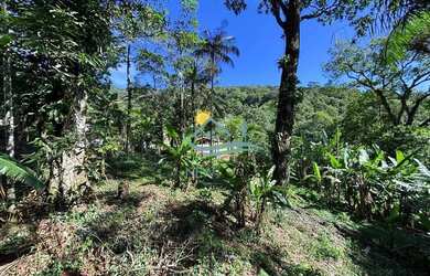 Imagem: O terreno possui 3.000m² de Área, Imóvel novo e está localizado