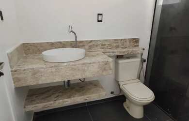 Imagem 4: Aluguel ou Venda de Apartamento no Costa Azul - Totalmente reformado