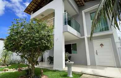 Imagem: A casa em condomínio possui 3 Dormitórios, 4 Banheiros, 299m²