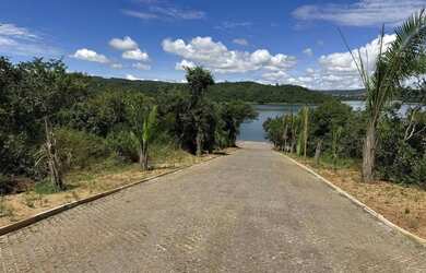 Imagem: O terreno possui 1.000m² de Área e está localizado em Taguatinga