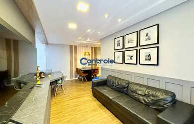 Imagem: O apartamento possui 3 Dormitórios, 2 Banheiros, 2 Vagas na