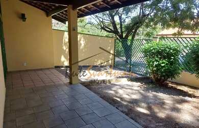 Imagem: A casa possui 4 Dormitórios, 4 Banheiros, 3 Vagas na garagem