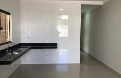 Imagem 8: A casa está localizado no bairro Residencial Santa Cruz possui 105 metros...