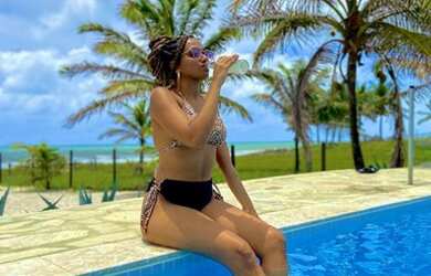 Imagem: A casa possui 2 Dormitórios e 2 Vagas na garagem e está localizado