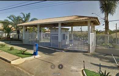 Imagem: A casa em condomínio possui 3 Dormitórios, 2 Banheiros, 2