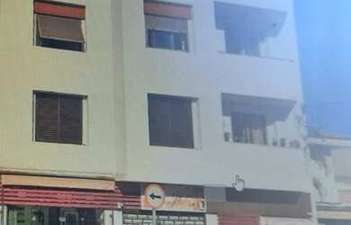 Imagem: O apartamento possui 3 Dormitórios, 1 Banheiro e 80m² de Área