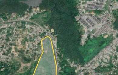 Imagem: O terreno possui 112000m² de Área e está localizado em São