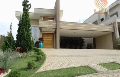 Imagem: A casa em condomínio possui 3 Dormitórios, 5 Banheiros, 5