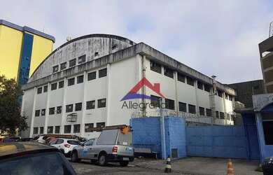 Imagem: O depósito possui 5 Vagas na garagem, 2.720m² de Área e