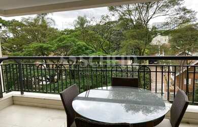 Imagem 2: Apartamento para locação com 185m², 3 quartos e 3 vagas