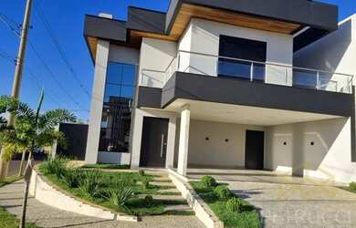 Imagem: A casa em condomínio possui 4 Dormitórios, 4 Banheiros, 4