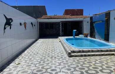 Imagem: A casa possui 2 Dormitórios, 3 Banheiros, 4 Vagas na garagem