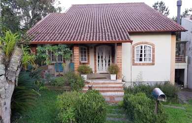 Imagem: A casa em condomínio possui 3 Dormitórios, 3 Banheiros, 4