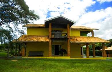 Imagem: A chácara possui 4.000m² de Área e está localizado em Guapiaçu