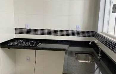 Imagem: A casa possui 2 Dormitórios, 1 Banheiro, 1 Vaga na garagem