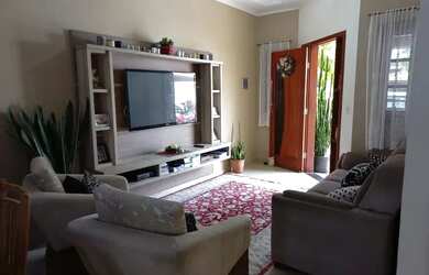 Imagem: A casa em condomínio possui 2 Dormitórios, 2 Banheiros, 2