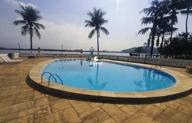 Imagem: A casa possui 1 Dormitório, 2 Banheiros, 1 Vaga na garagem