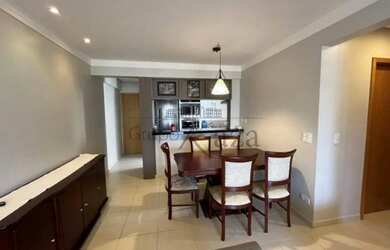 Imagem: O apartamento possui 2 Dormitórios, 2 Banheiros, 2 Vagas na