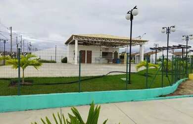 Imagem: A casa possui 2 Dormitórios, 1 Banheiro, 1 Vaga na garagem