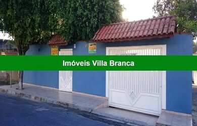 Imagem: A casa possui 2 Dormitórios, 2 Banheiros, 3 Vagas na garagem