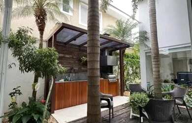 Imagem: A casa em condomínio possui 3 Dormitórios, 5 Banheiros, 2