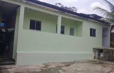 Imagem: A casa possui 1 Dormitório, 1 Banheiro, 1 Vaga na garagem e