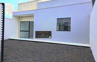 Imagem: A casa possui 2 Dormitórios, 2 Banheiros, 3 Vagas na garagem