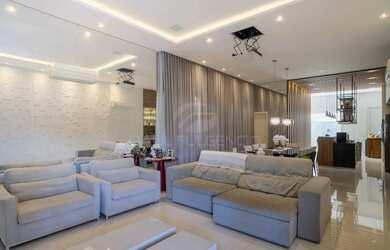 Imagem: A casa em condomínio possui 3 Dormitórios, 1 Banheiro, 4 Vagas