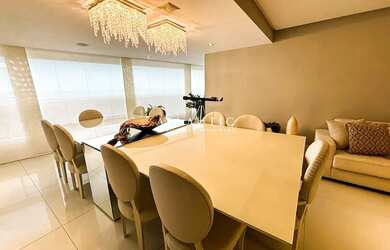 Imagem 14: Cobertura de Alto Padrão em Localização Nobre com Vista Mar e Lazer...