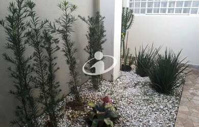 Imagem 9: Venda Casa MARTA HELENA. Piscina, Varanda, 295m² de Áreae5 Banheiros