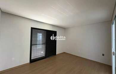 Imagem 15: Sobrado com 4 quartos sendo 3 suítes disponível para a venda no bairro...