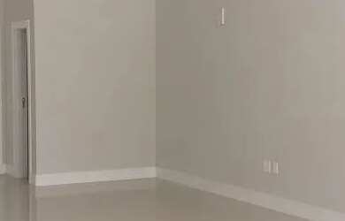 Imagem 2: Sala Comercial Térrea na Rua Portugal - Bairro das Nações, Bal. Camboriú