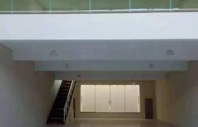 Imagem: O depósito possui 300m² de Área e está localizado em Centro